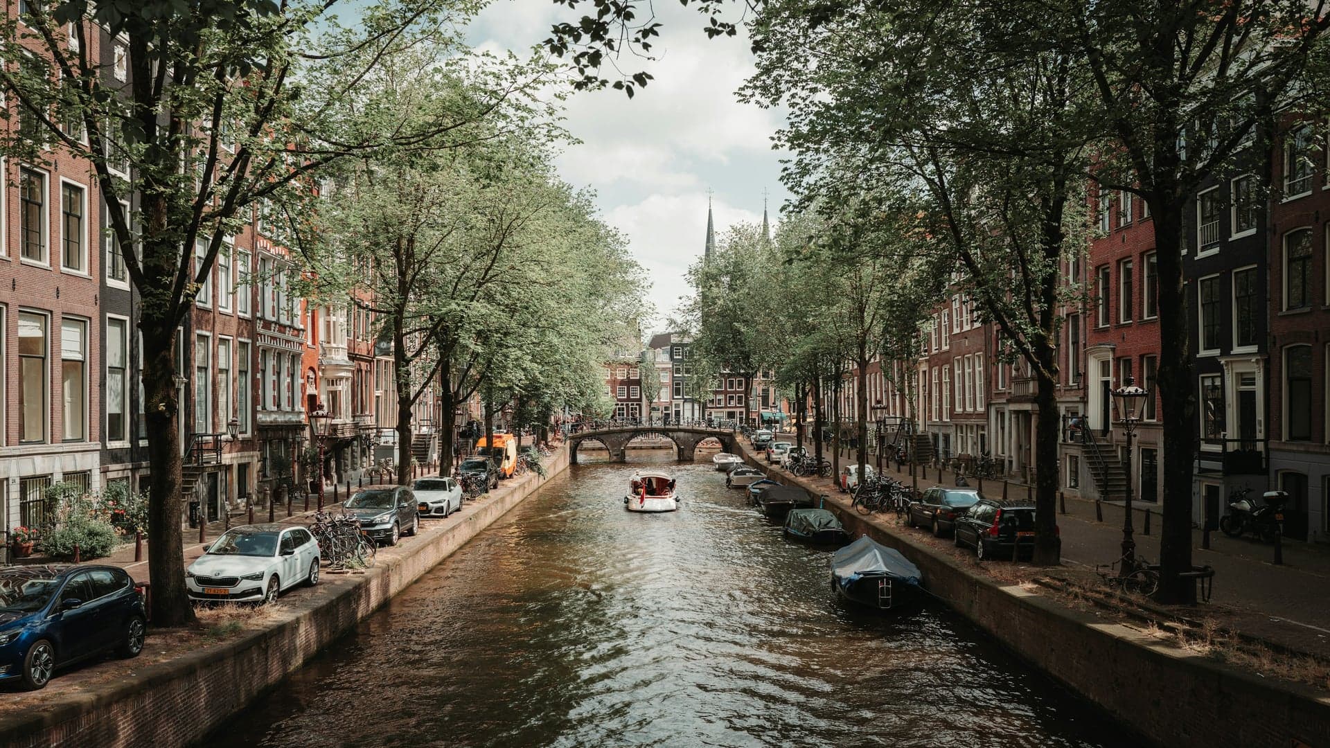 Amsterdam cityscape - Self-storage in Amsterdam