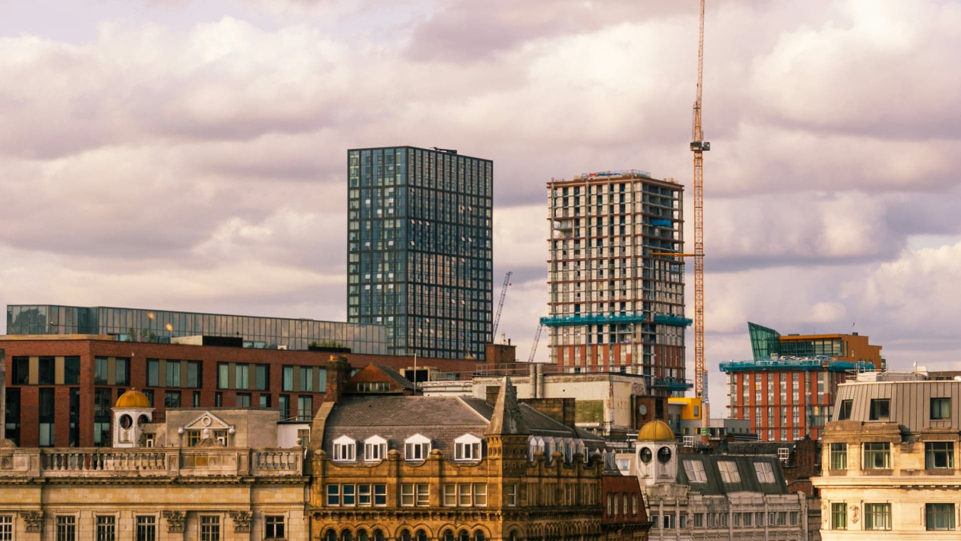 Manchester cityscape - Find self-storage in Manchester